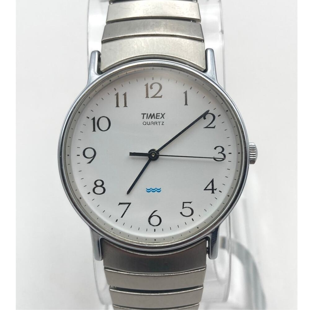 Vintage Timex Easy Reader Men's Watch 33mm  - New Battery - Expandable - WR